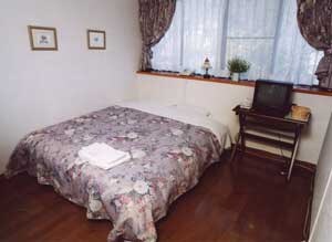 ห้องพักแบบตะวันตก (เตียงคู่)