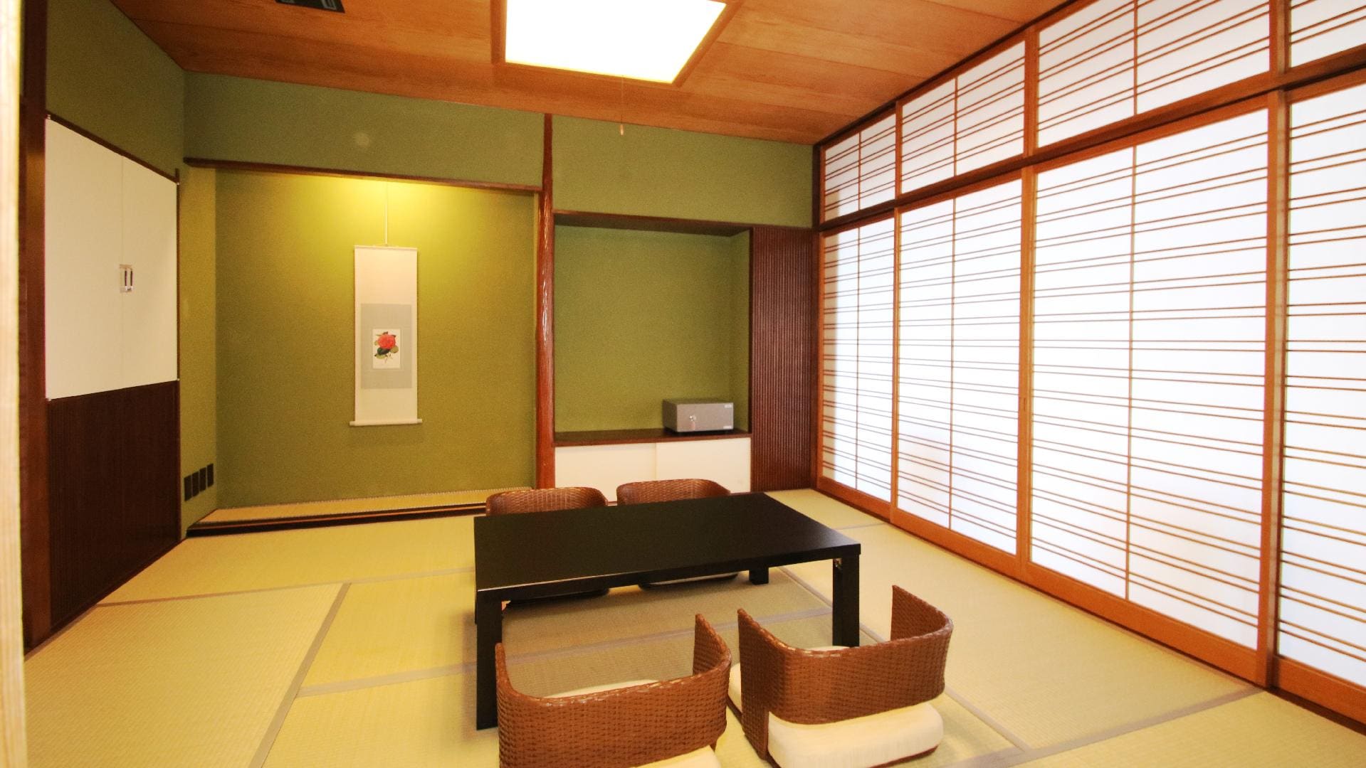 Ocean view, Japanese and Western suite interior