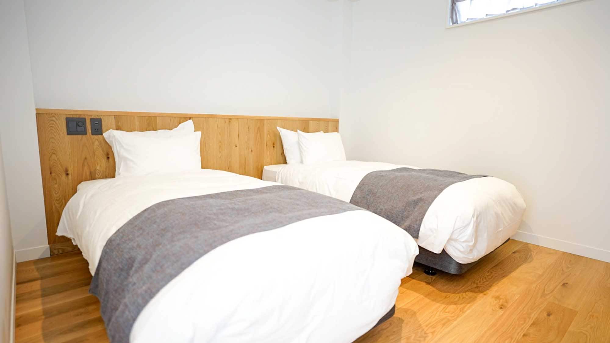 ・[Type A] The twin beds can be connected to form a king-size bed (please inquire)