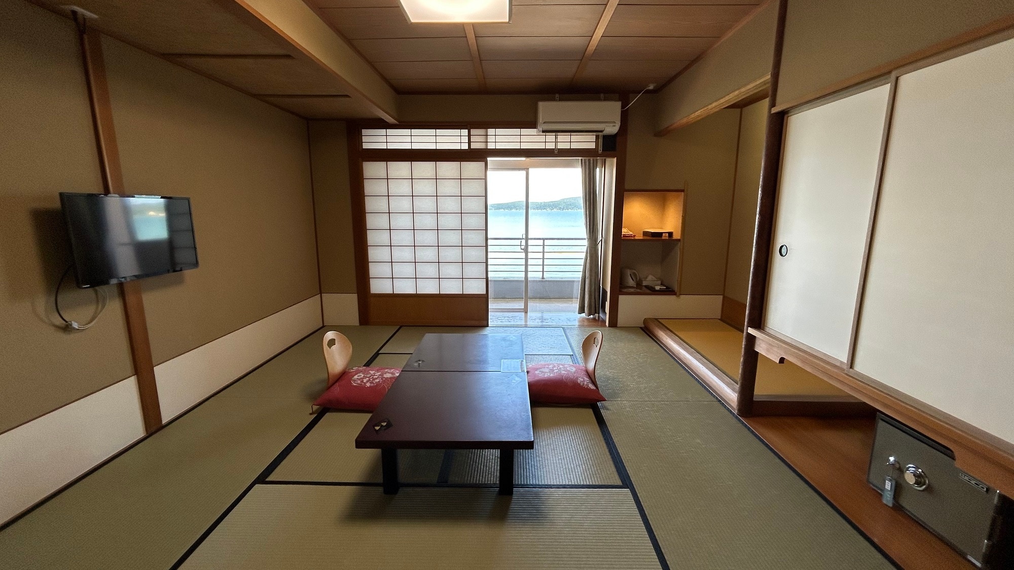 Phòng Yunokatei kiểu Nhật, 8 chiếu tatami [Ví dụ về phòng khách]