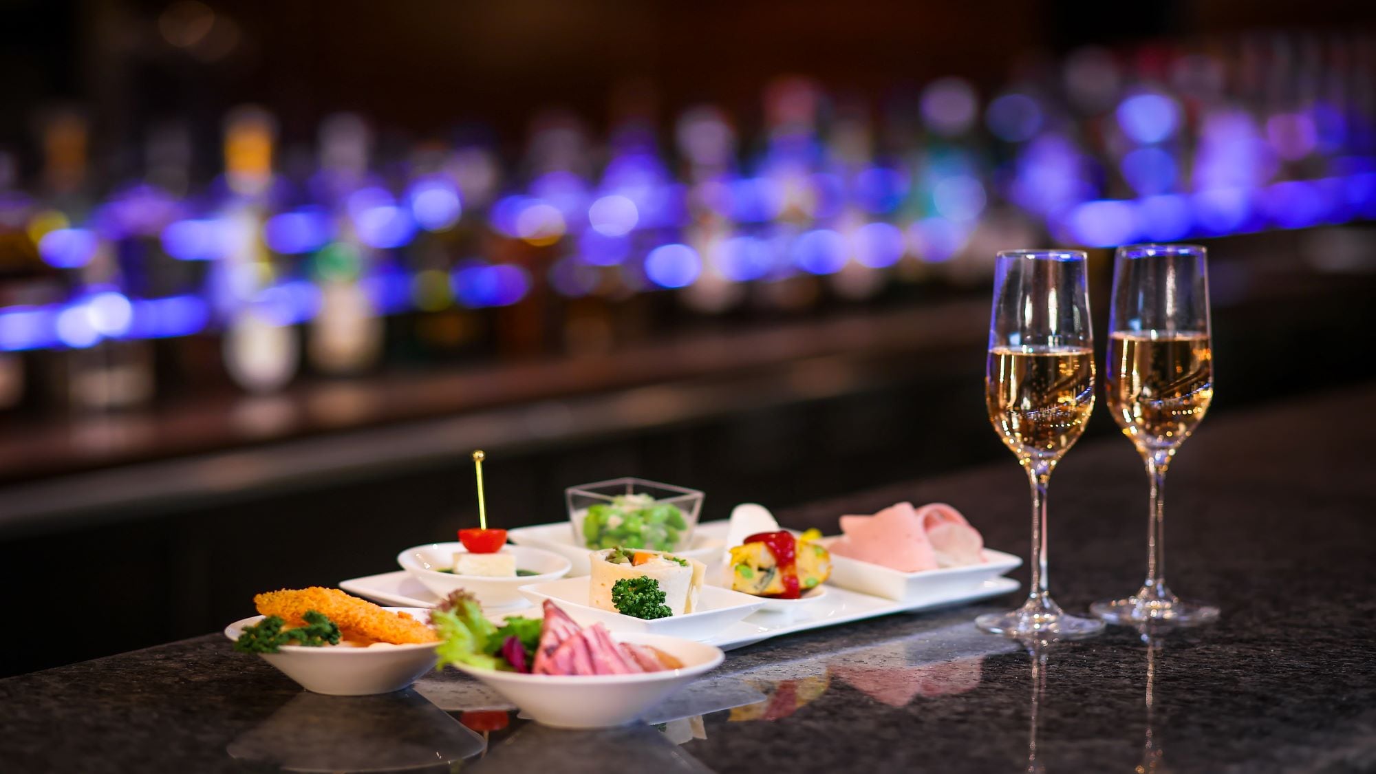 [Premier Room Accommodation Benefits] Premier Lounge (Cocktail Time) 17:30-19:30