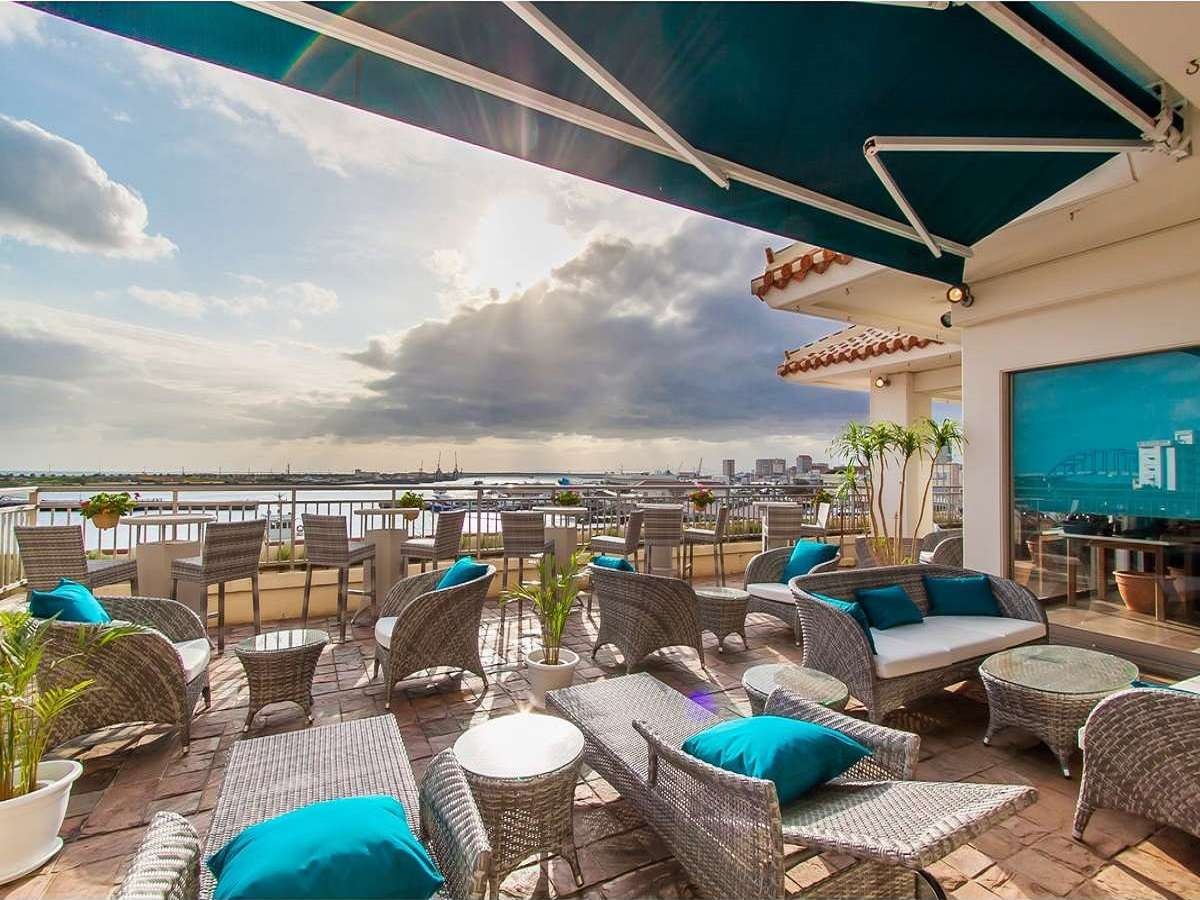 Restaurant terrace