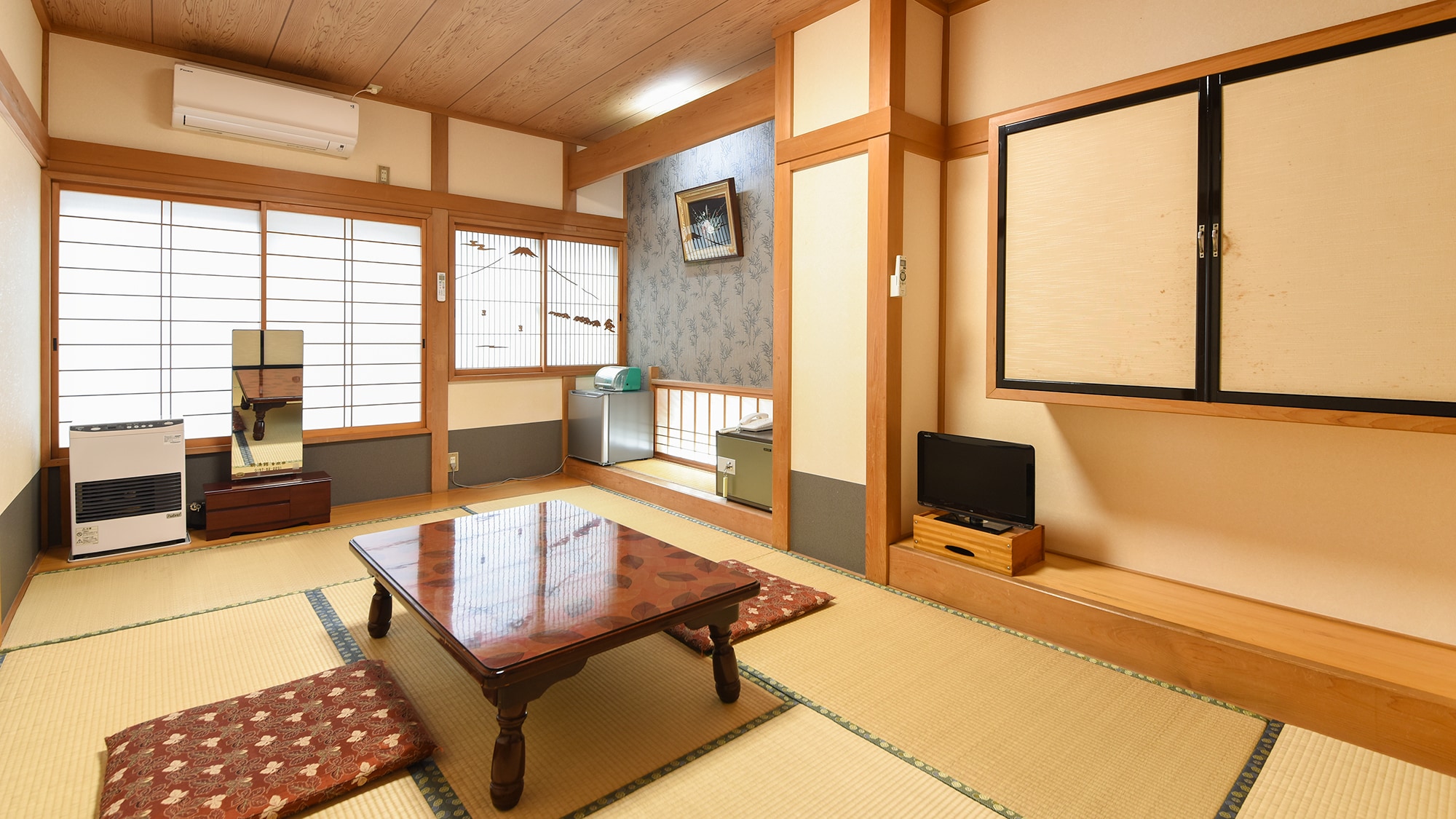 * [Room] Japanese-style room 6 tatami mats
