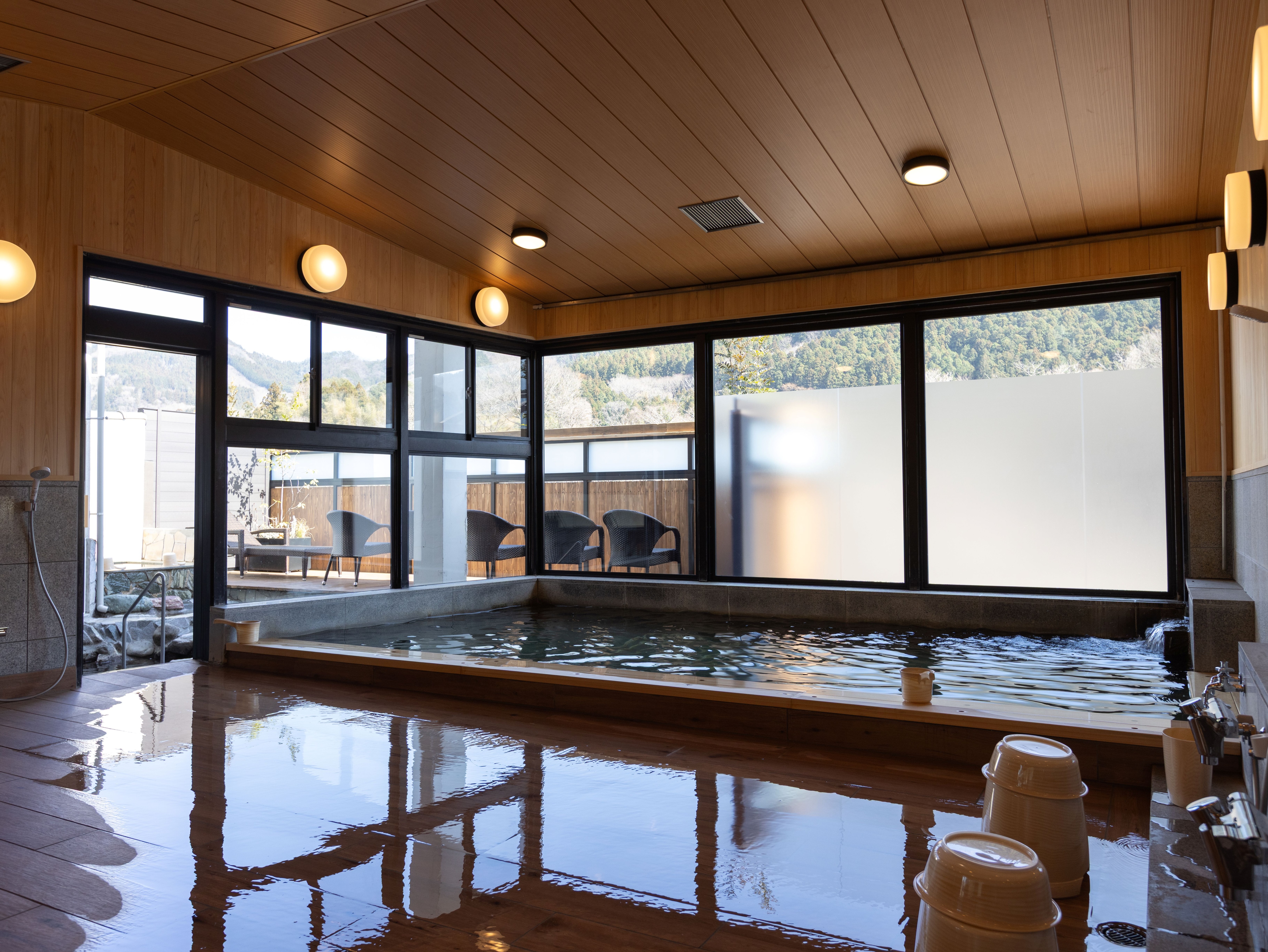 Mizunuma no Yu Indoor hot spring bath