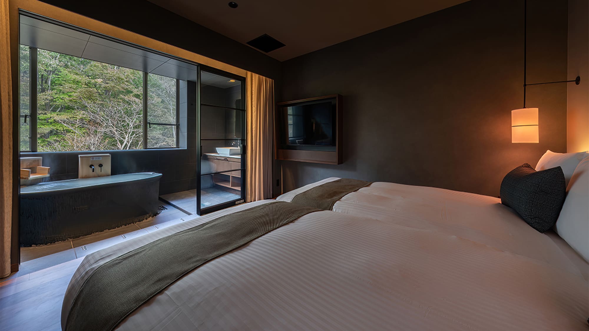 R213 Premium Twin Room with Sauna