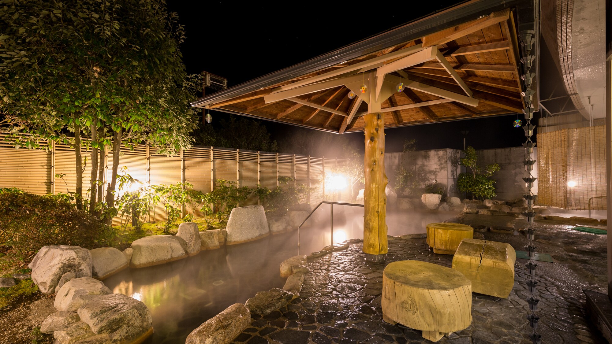 Free use of the open-air bath at Kur Resort Yufunesawa