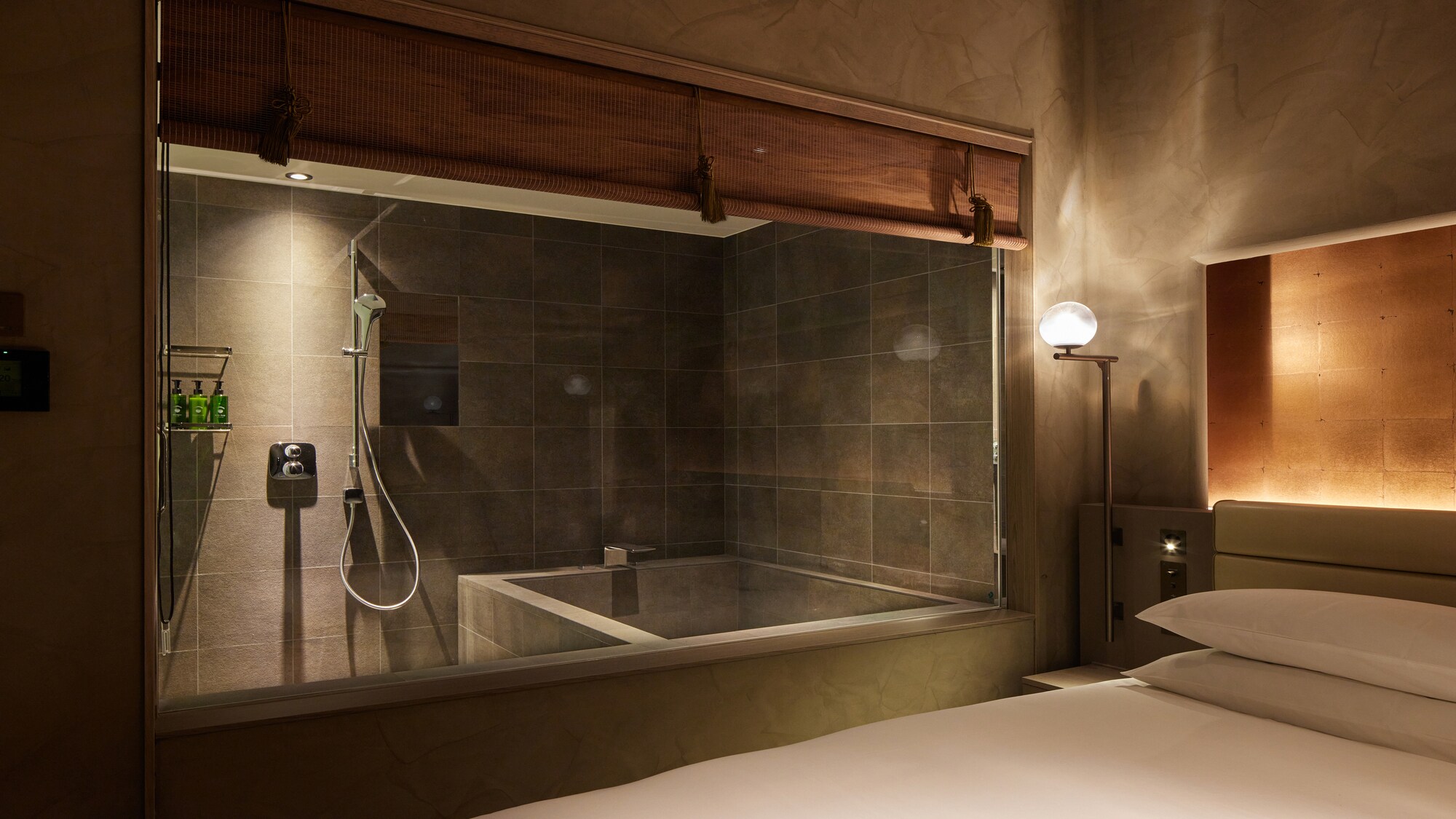 [Suite] Shirakawa Suite (example)