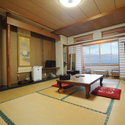 ◆ 日式房間10張榻榻米（附浴室和廁所）
