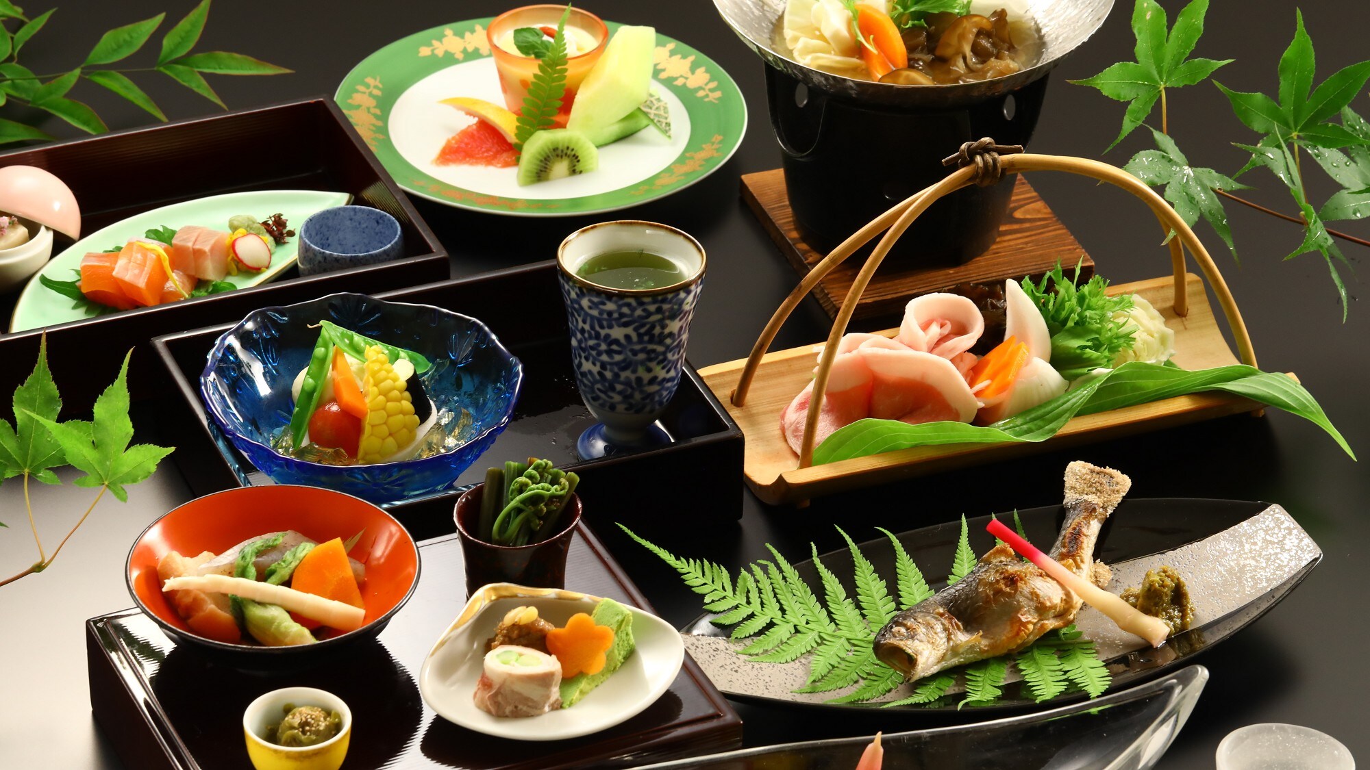 Please enjoy the seasonal taste of "Satoyama no Megumi Gozen"
