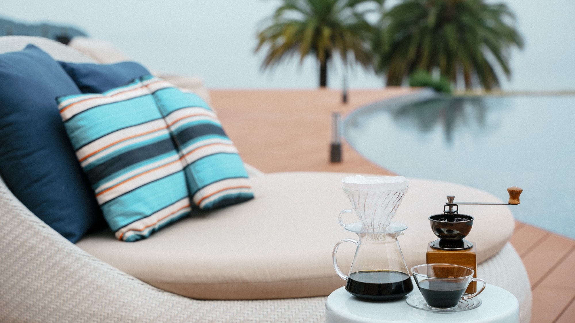 [Inclusive service: Self-service coffee 24 hours a day]