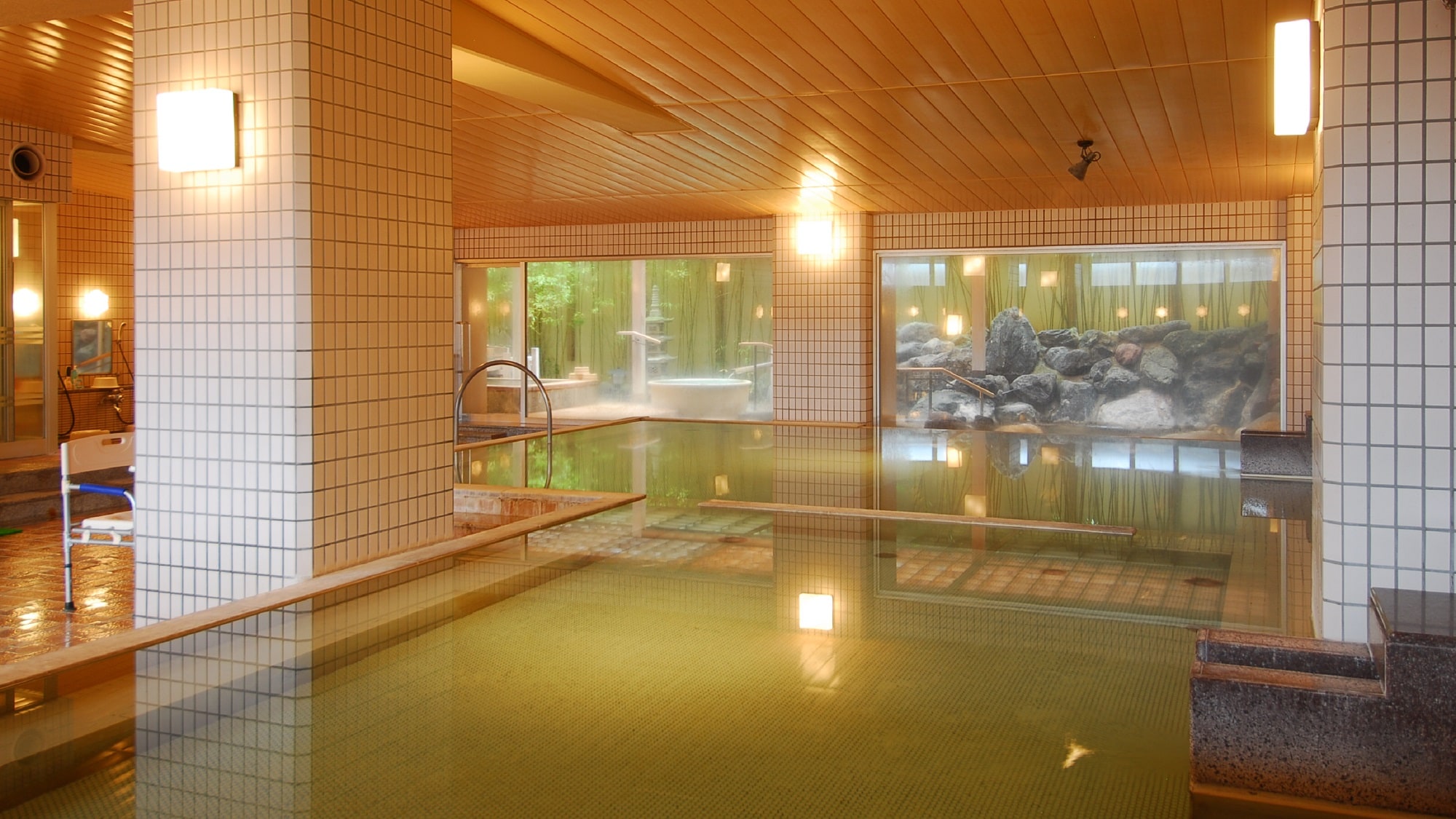 Spacious indoor women's bath