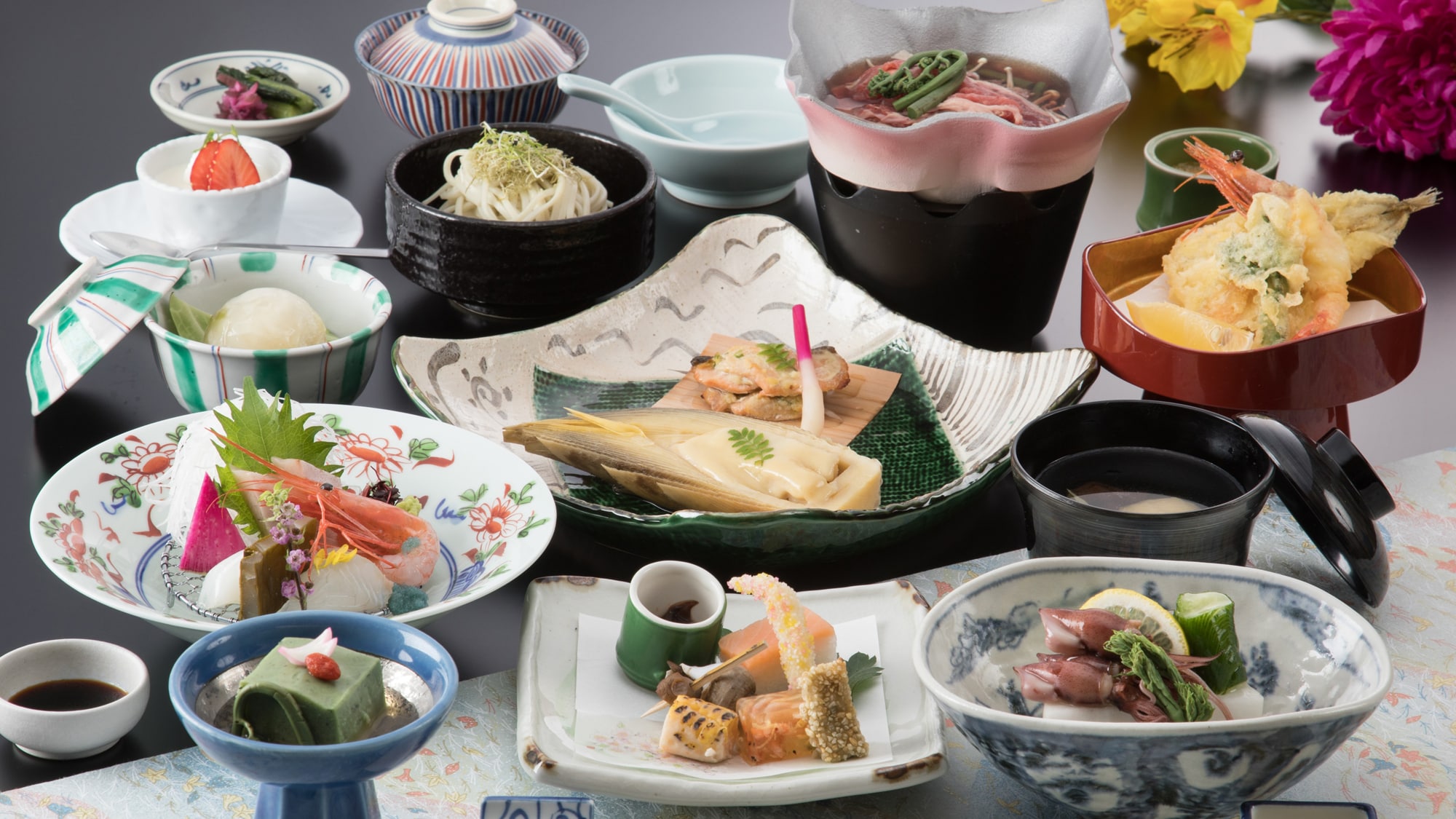 【圓泰寺莊標準套餐】四季葵懷石 - 盡情享用美食寶庫富山的豐盛美味。