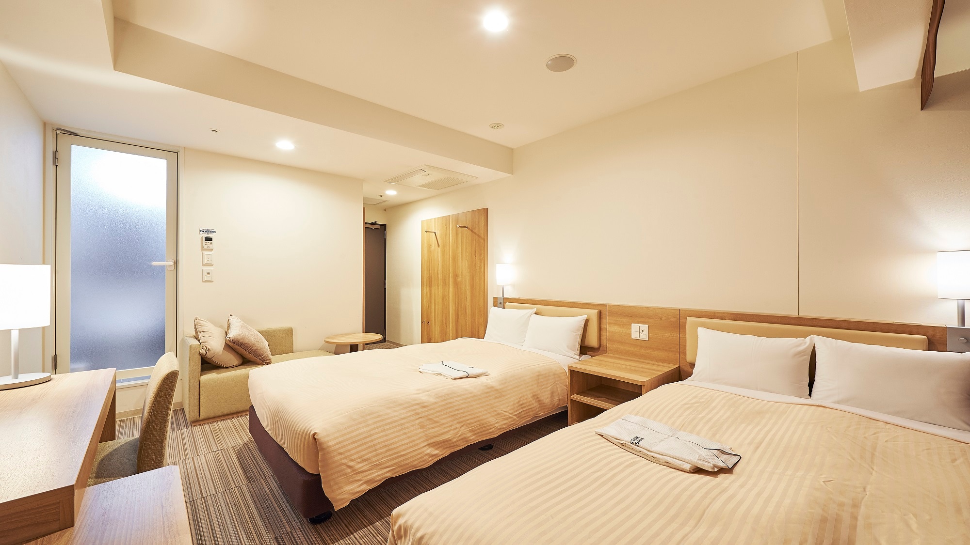 Twin room 15.3㎡ / 2 Nishikawa original single beds (110cm width)