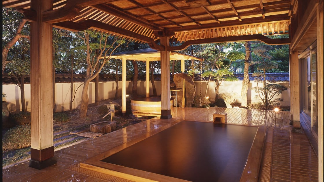[New] Open-air bath