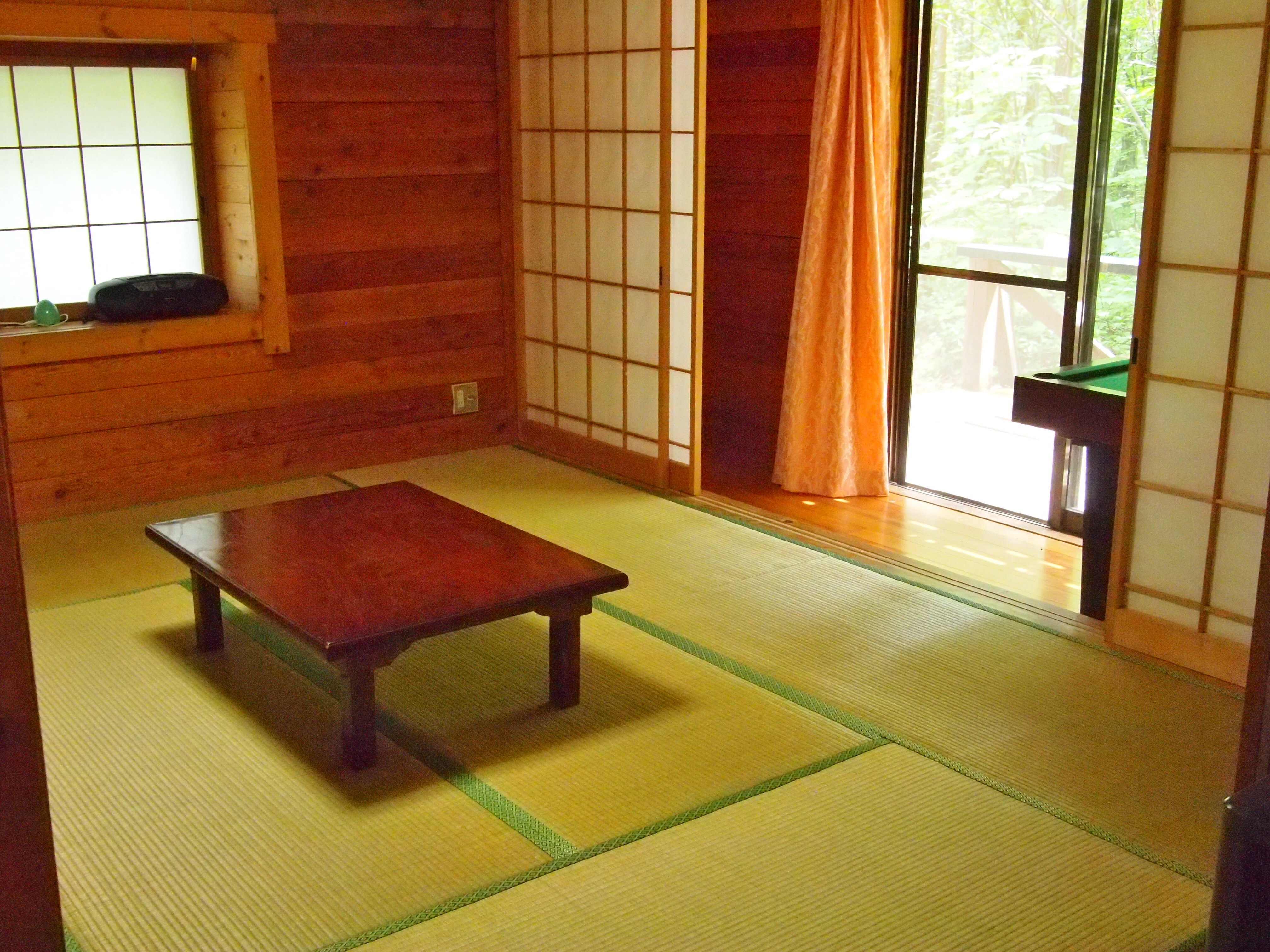Japanese-style room
