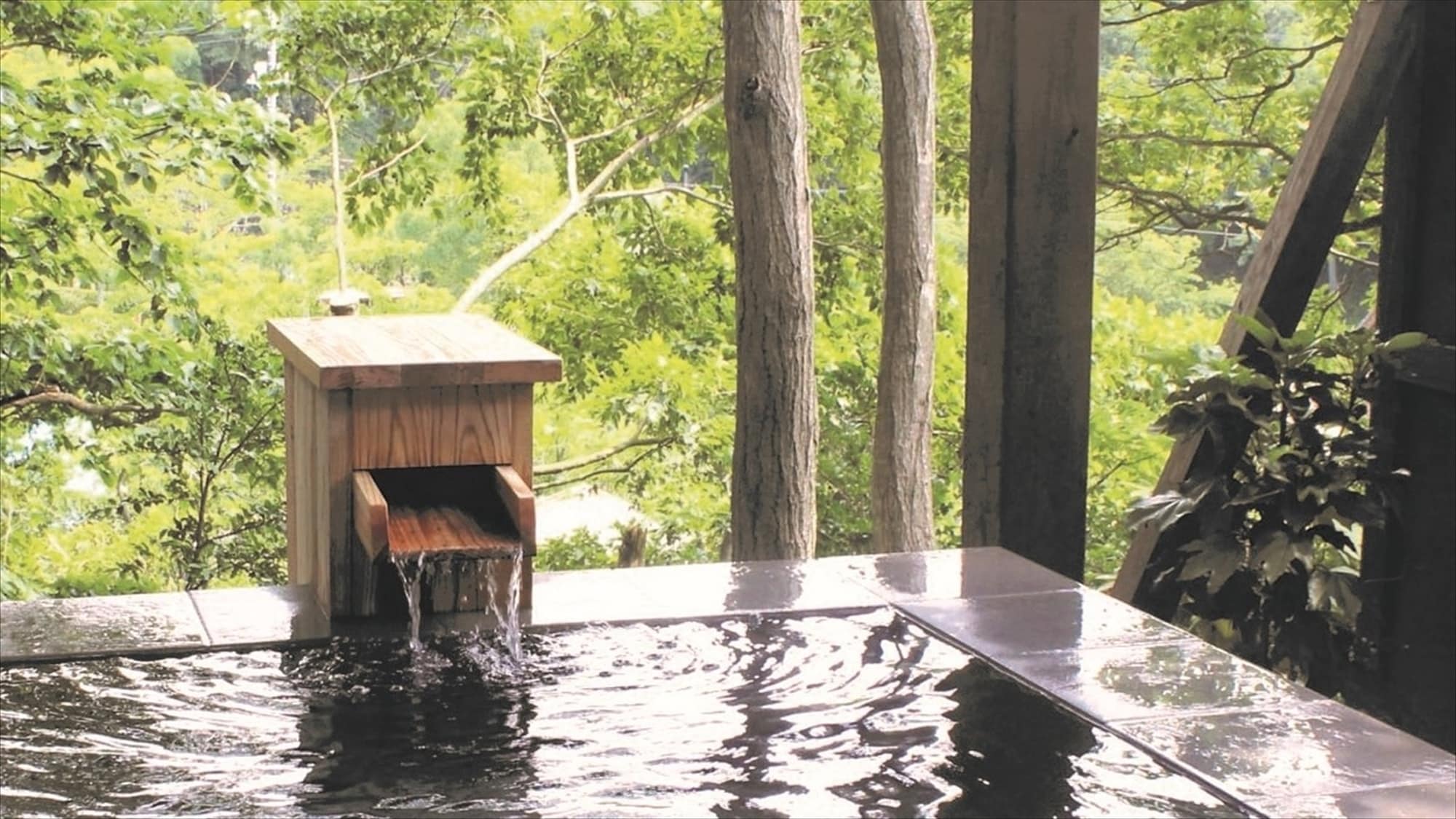 [Chartered open-air bath] Please relax and heal your tiredness at the hot springs.