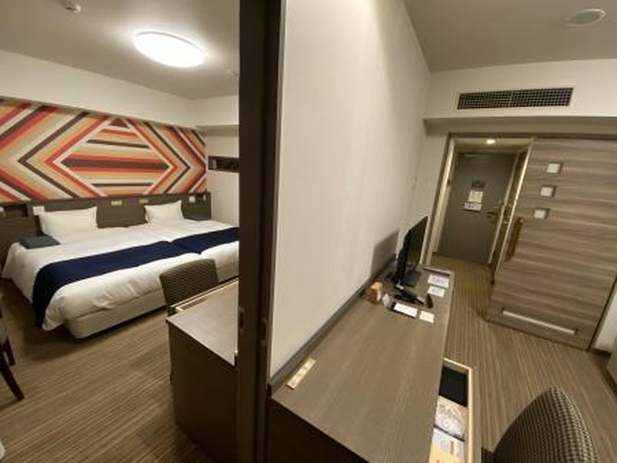 An example of a connecting room