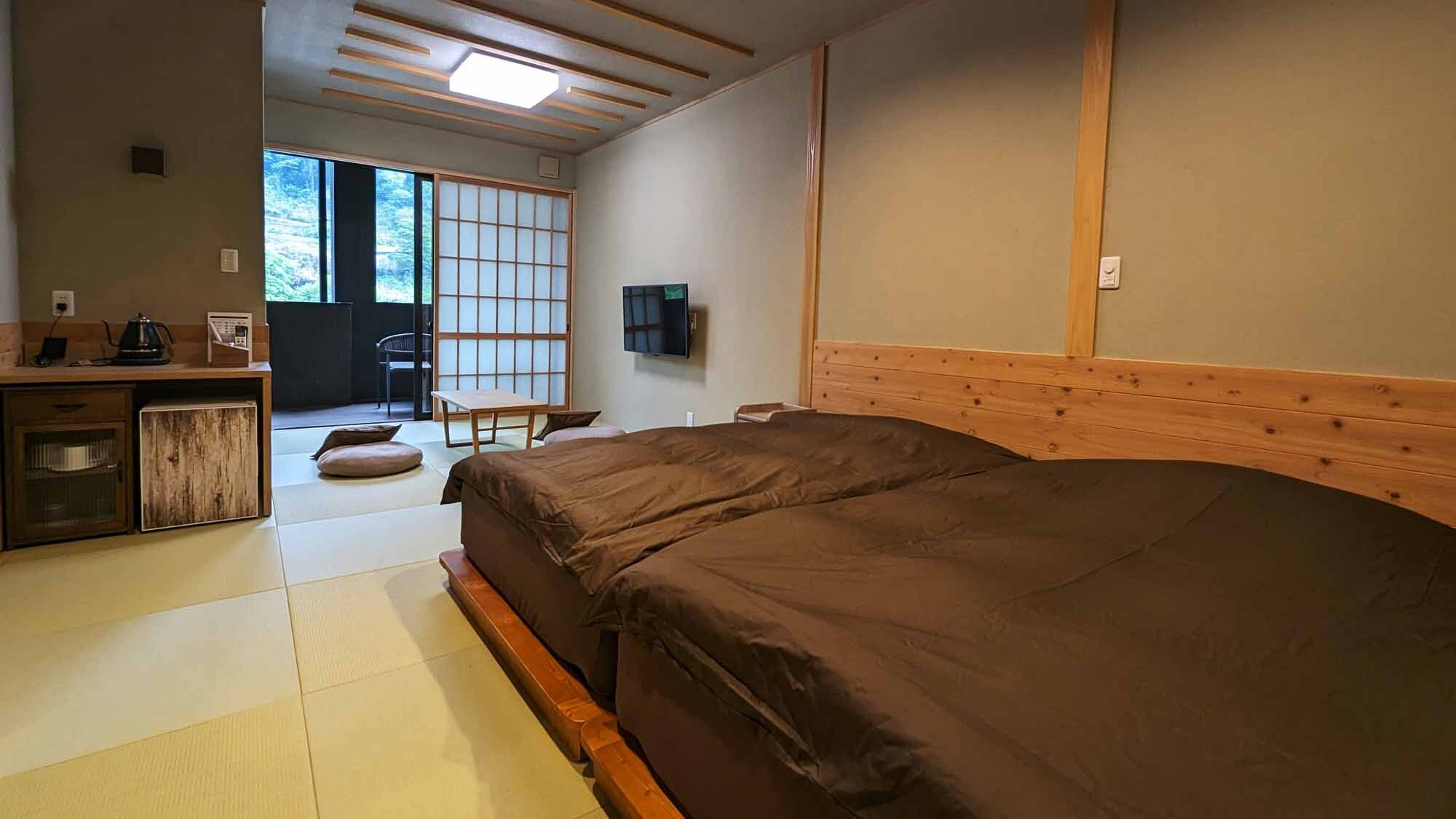 503_Japanese-Western style family room with natural hot spring