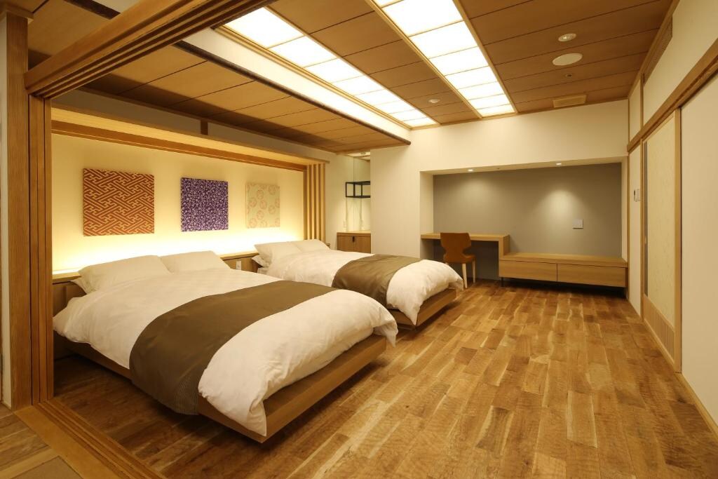 Deluxe Twin Room Bedroom