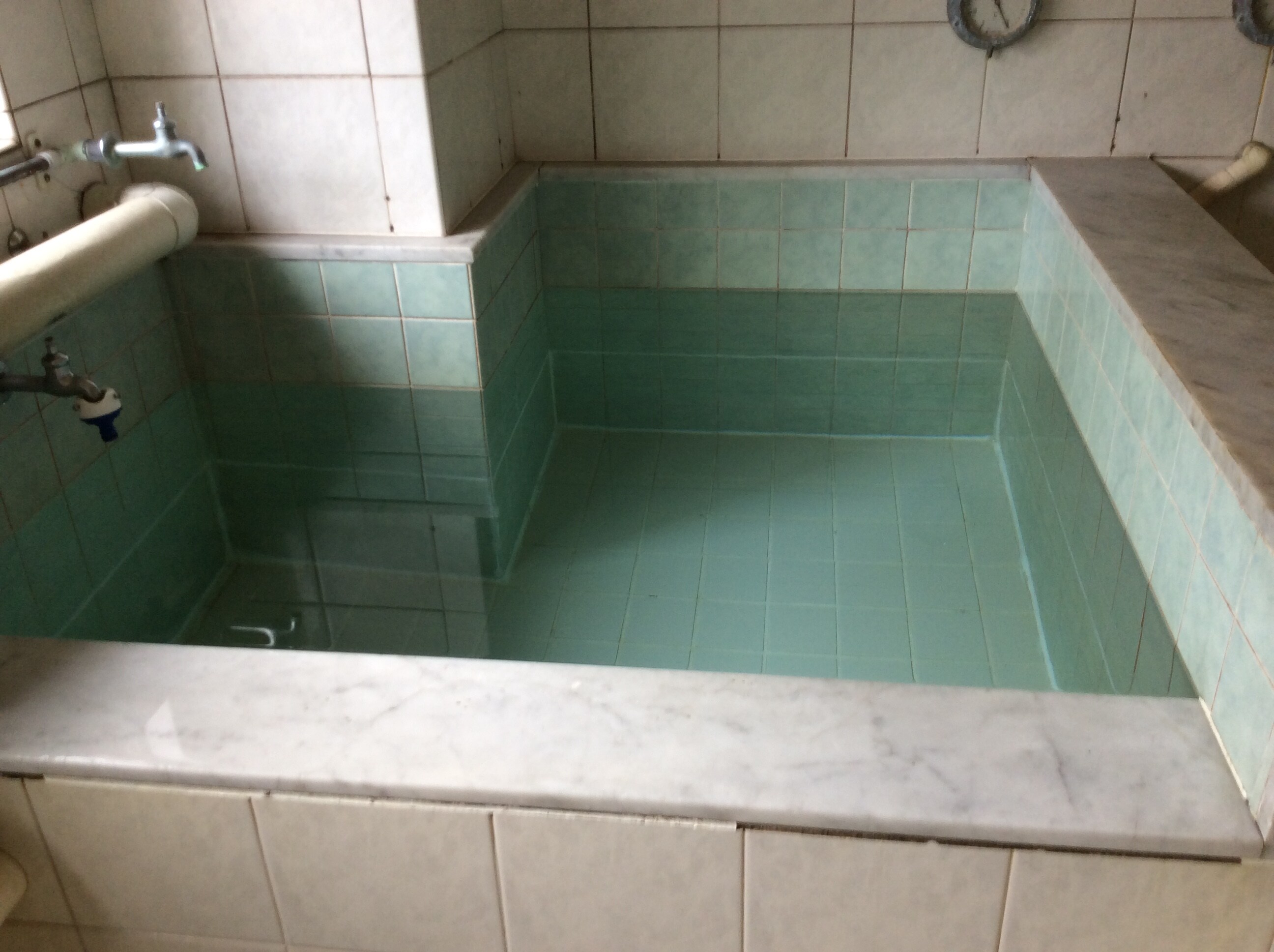 Bath water bath