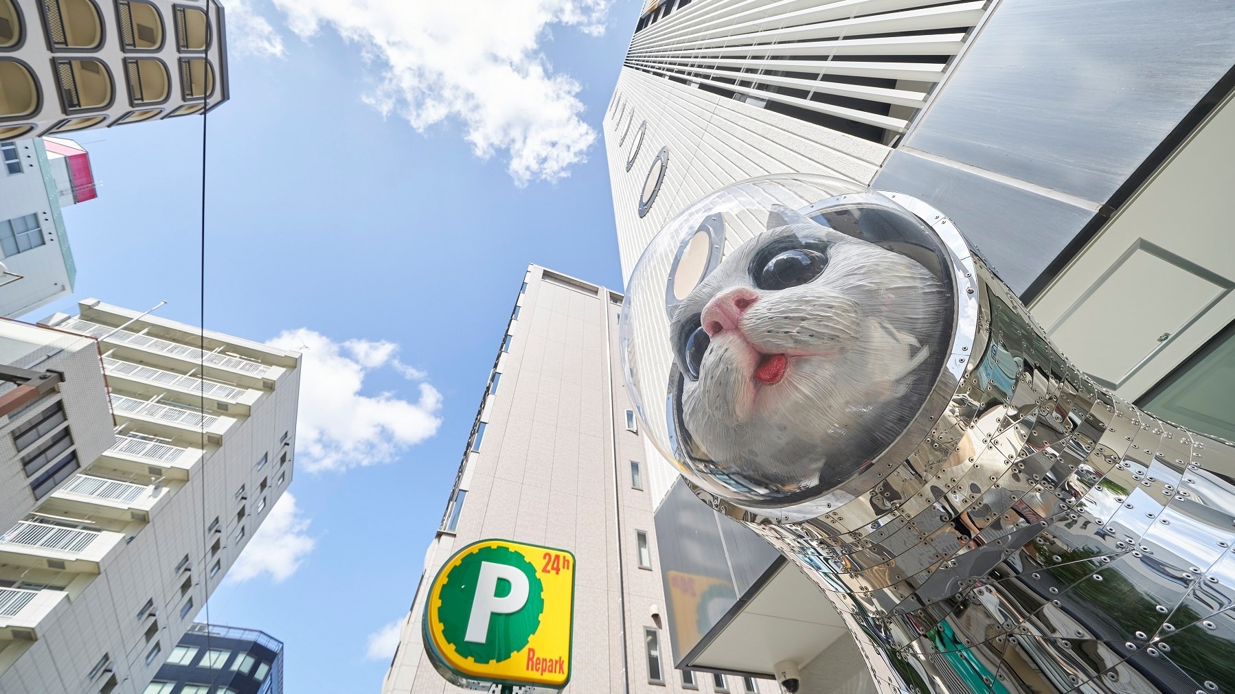 Appearance: Great impact! "SHIP & rsquo; S CAT" produced by Kenji Yanobe welcomes you