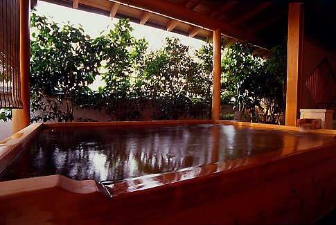 Open-air bath