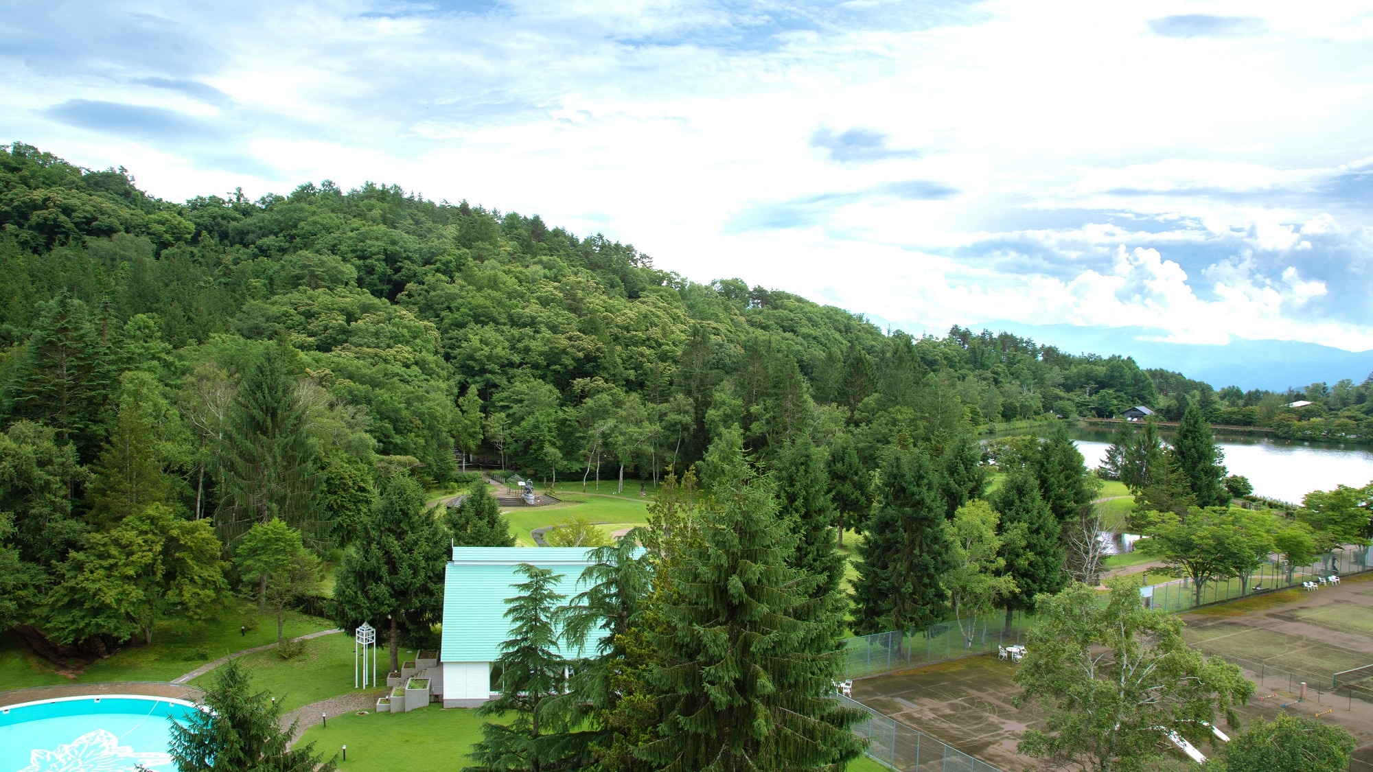 Sculpture park seen from the hotel
