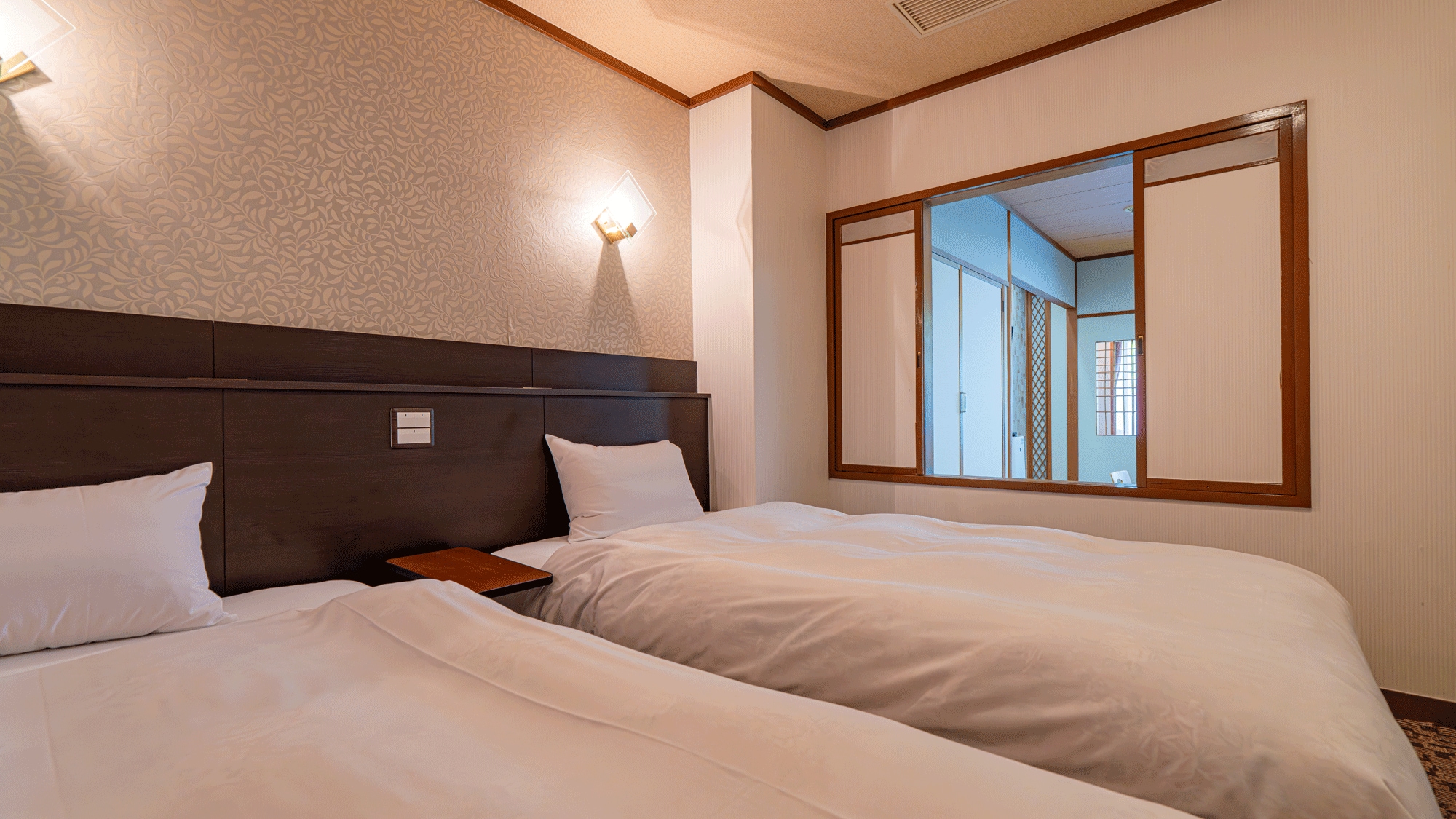 10 tatami mats + Twin 04