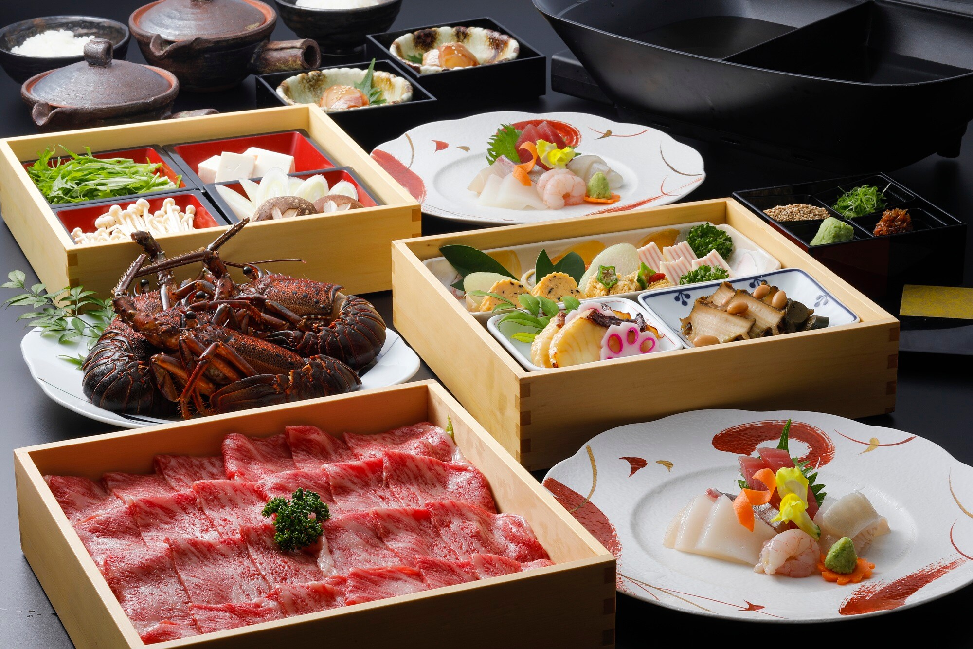 Luxury inn lunch box