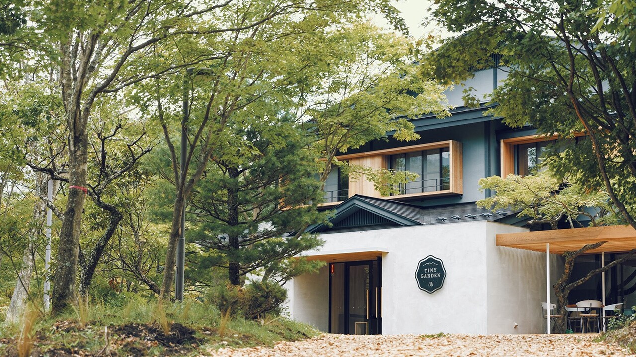 TINY GARDEN 롯지 외관(봄과 여름)