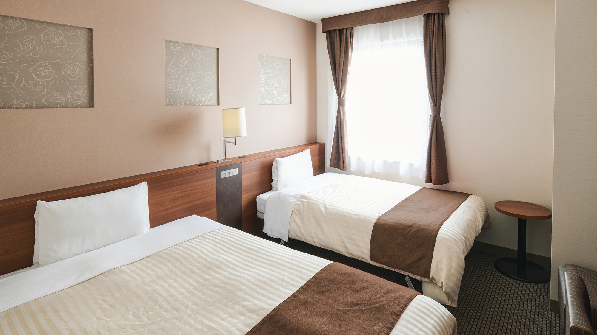 [Twin room] Spacious 19 square meters Bed width 150cm/120cm Can accommodate up to 4 people