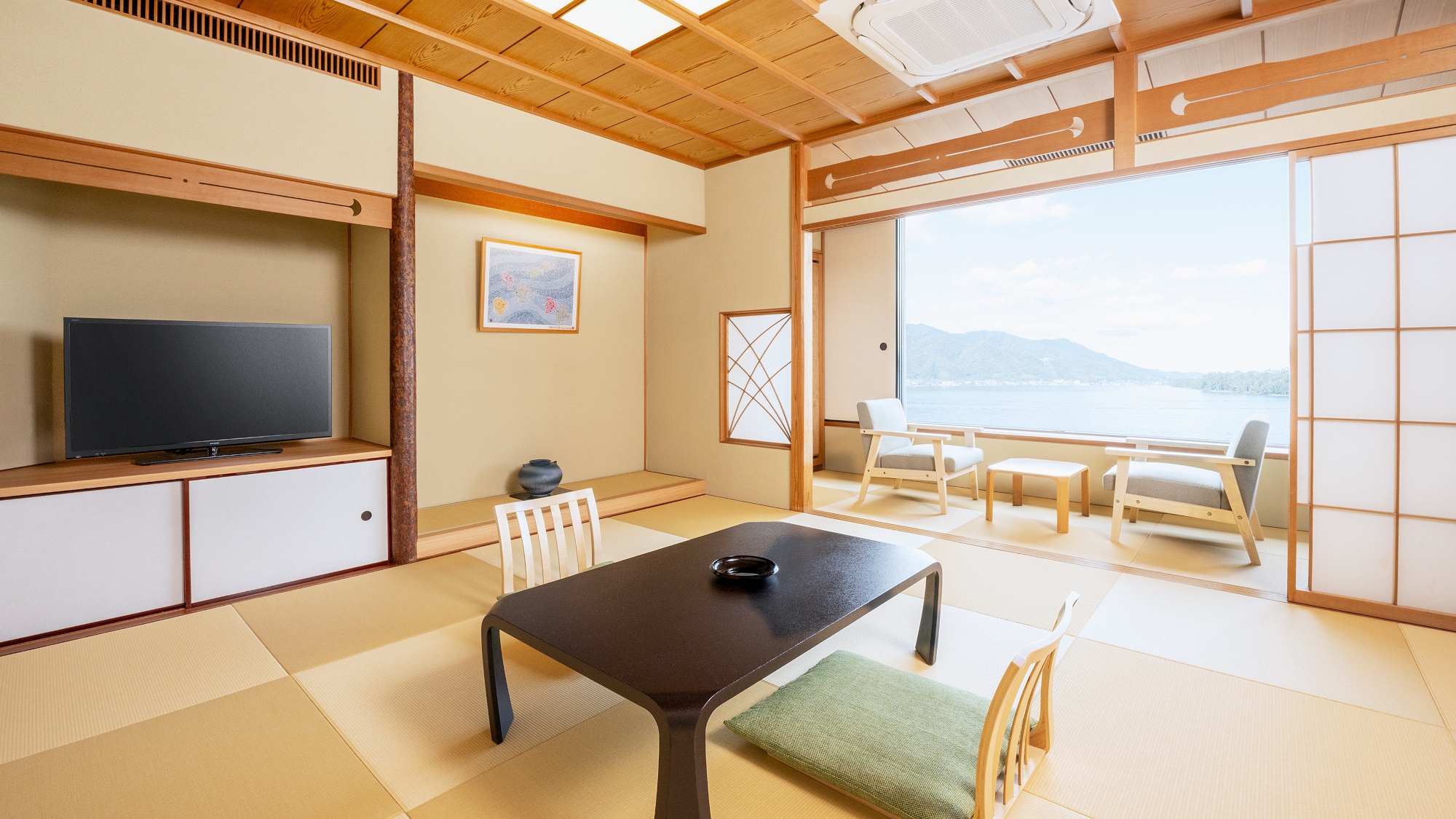 Japanese style room with observation bath (ocean view)