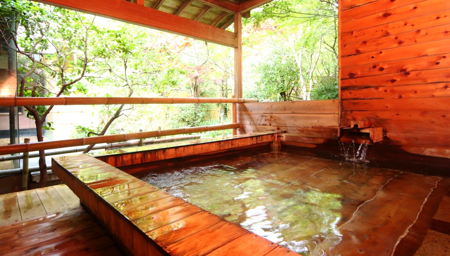<Radium hot spring> Relieves your daily fatigue