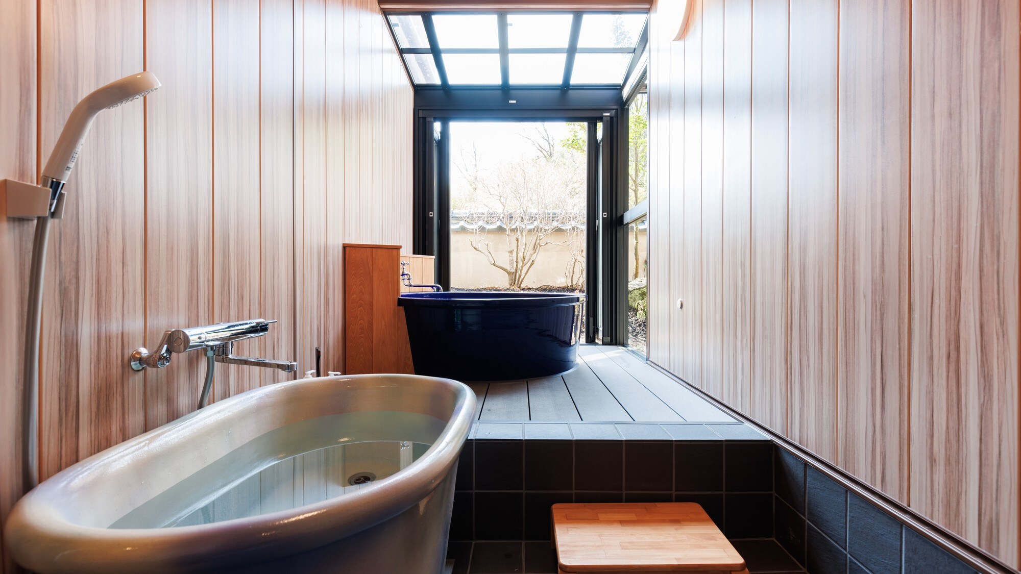 [Japanese-style guest room with semi-open-air bath and bed] Opening in March 2024!