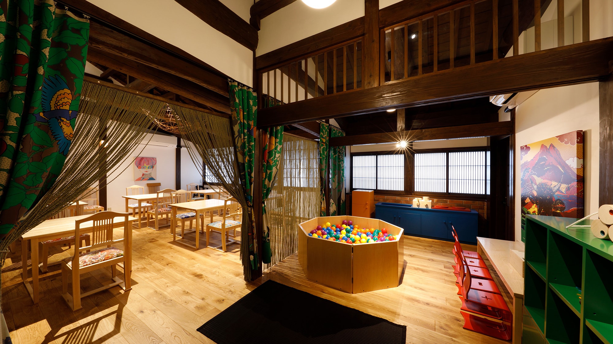 兒童房餐廳