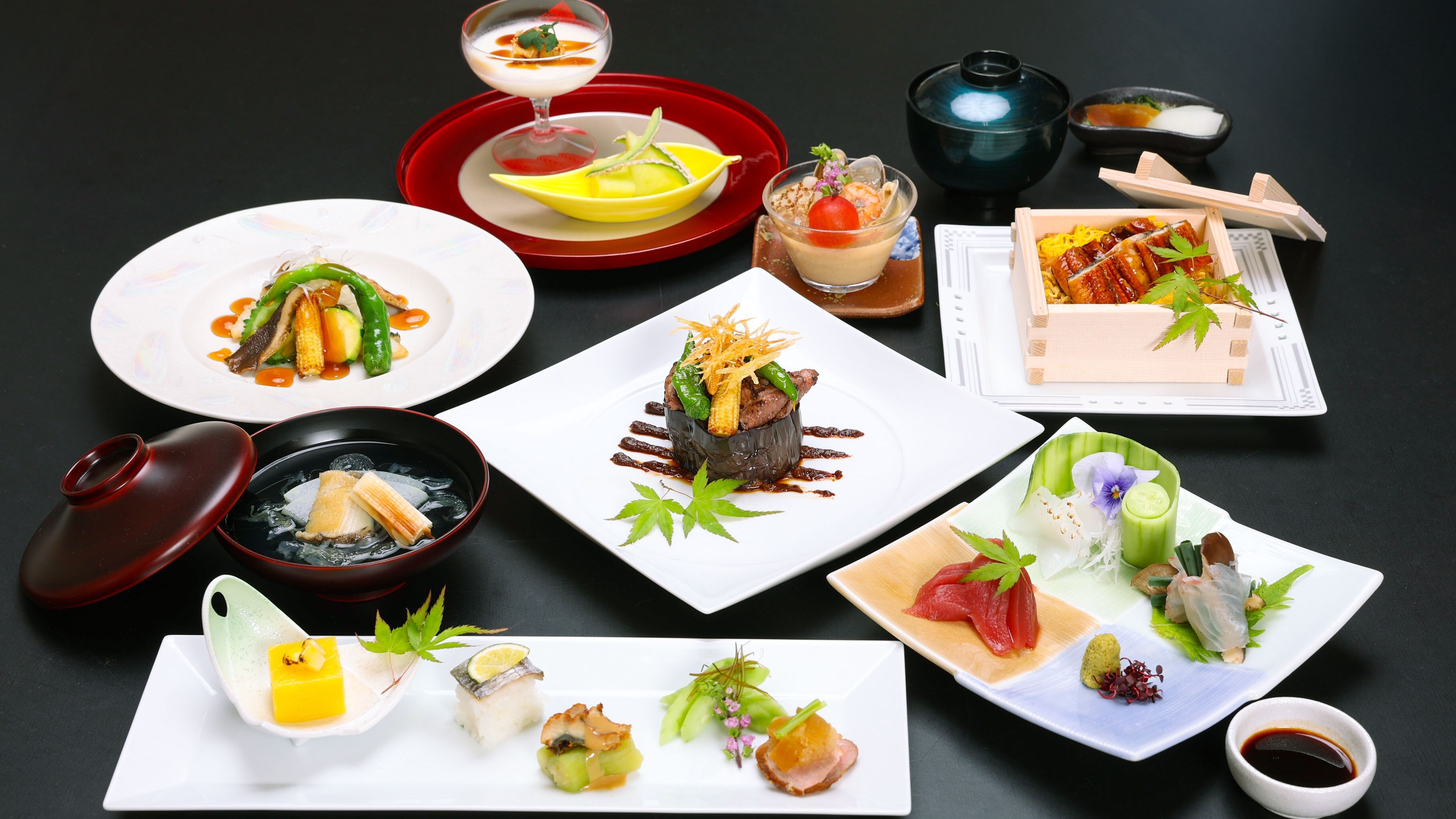 Enjoy sea bass and summer vegetables with sweet and sour sauce and other seasonal ingredients - Four Seasons Kaiseki Course [July/August] (image)