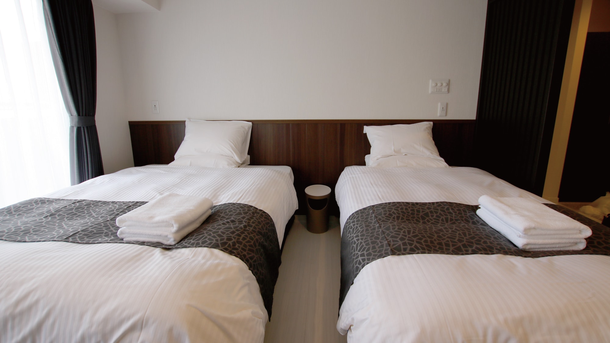 Guest room image