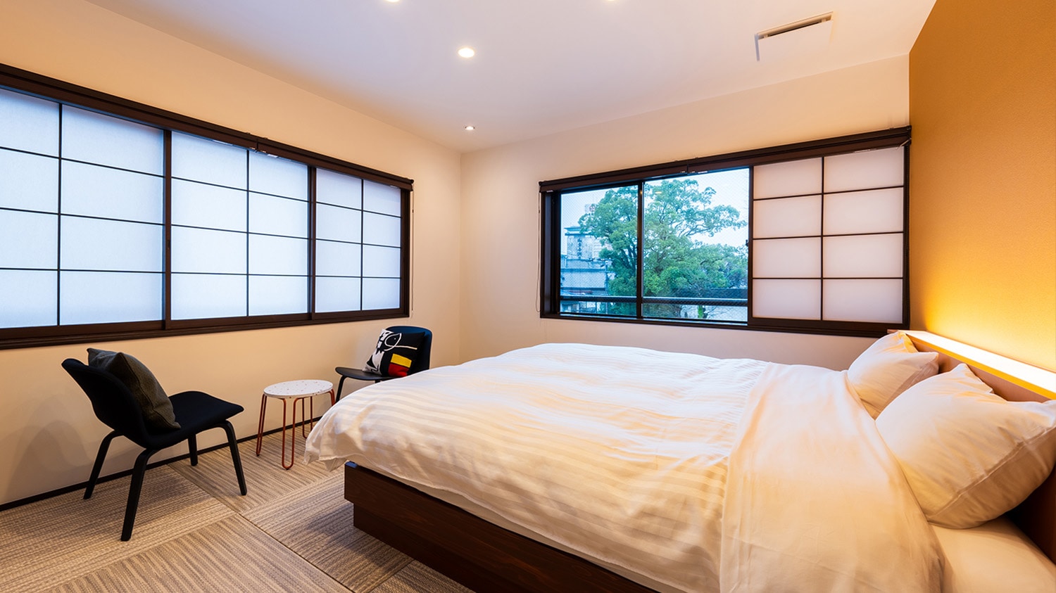Room 306: Double room with Japanese-Western style toilet