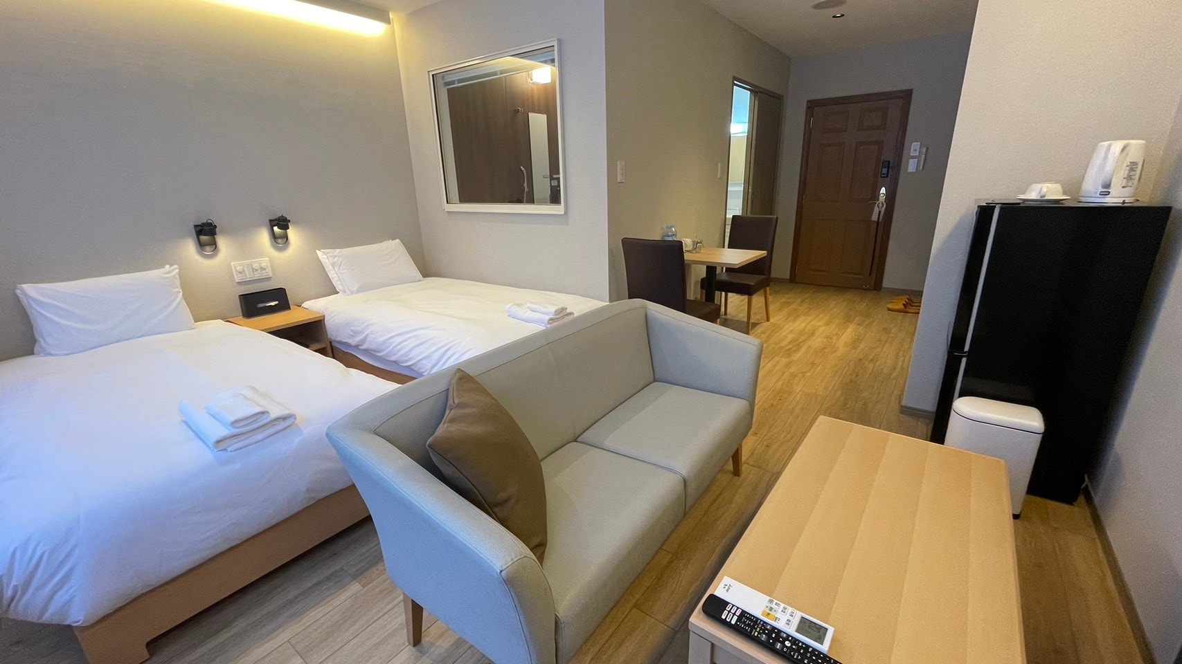 Deluxe Twin (with kitchen)