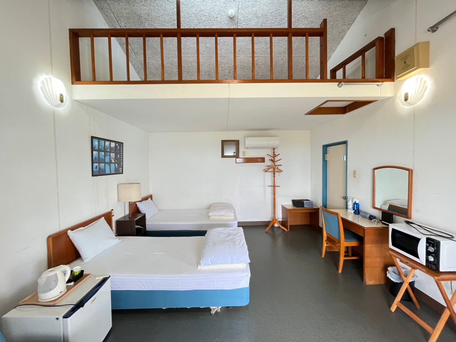 Old building: Spacious double room