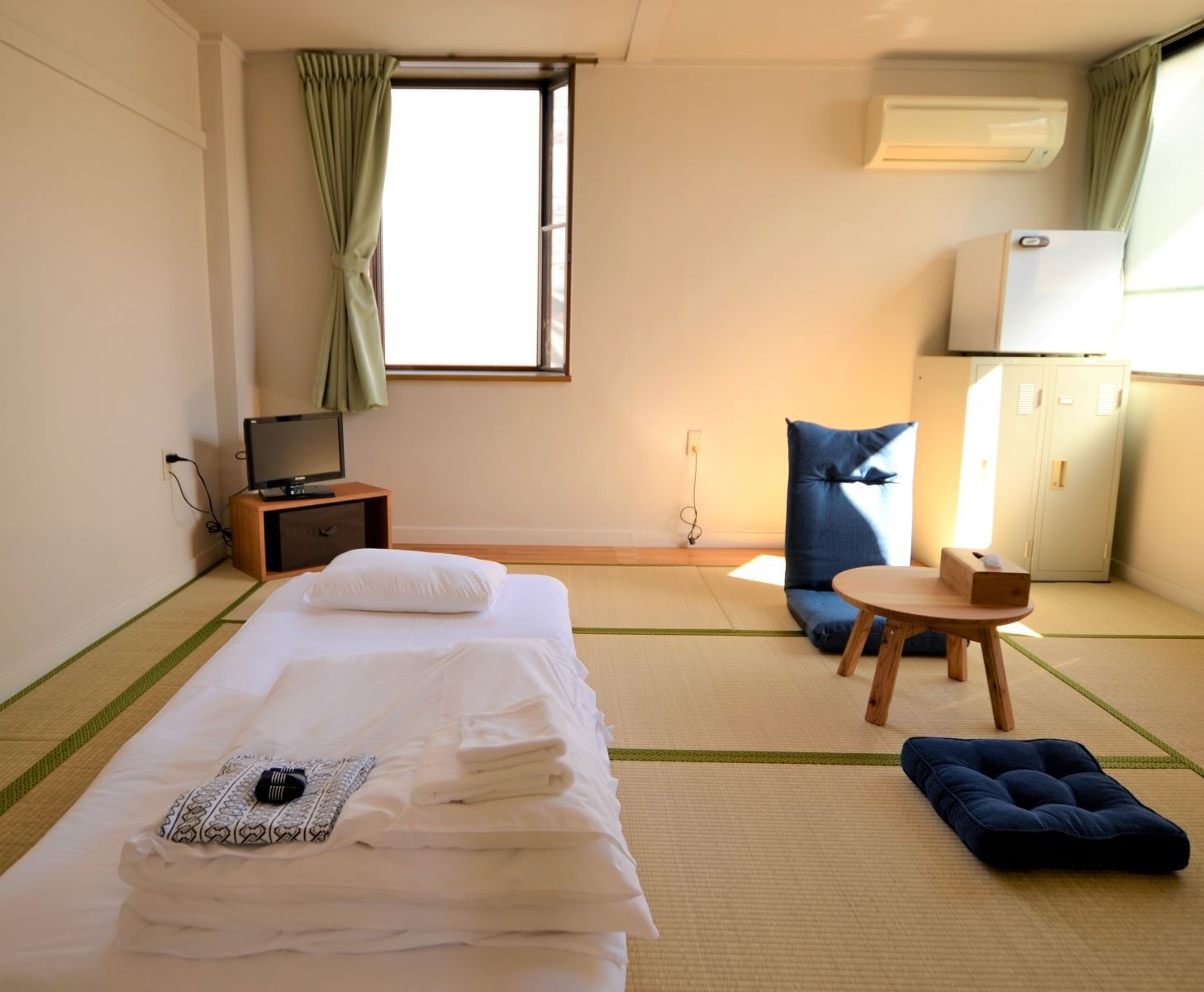 7 tatami Japanese-style room (for 1 person)