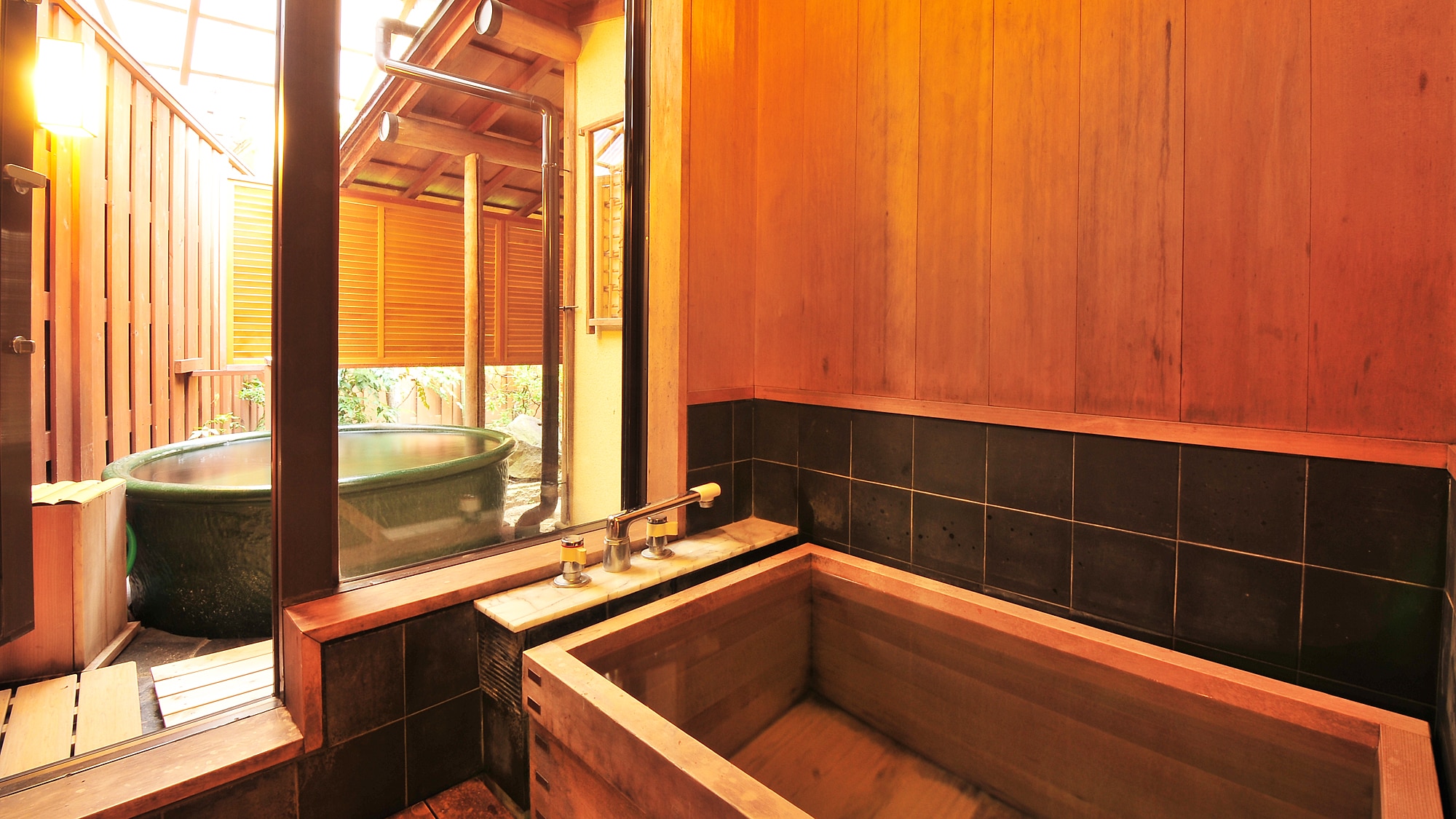 Indoor bath in a special room with a pottery open-air bath
