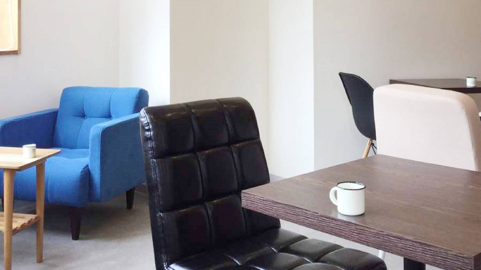 ・【Cafe Flyheight (1st floor)】