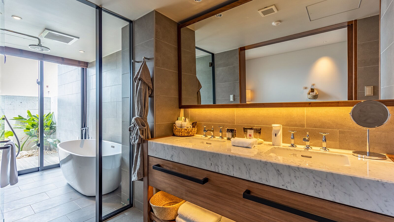 尊貴海景特大床