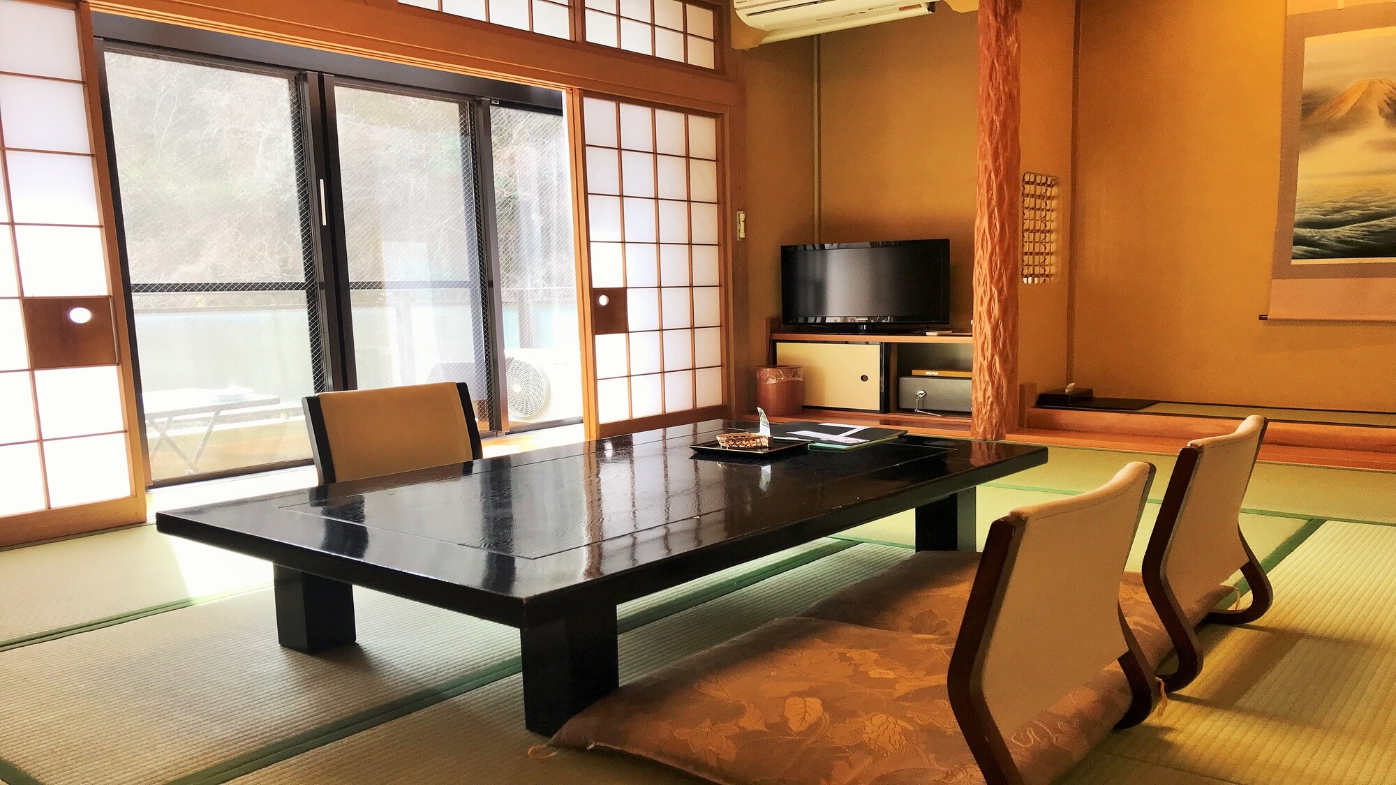 [2nd floor] 10 tatami Japanese-style room (Suehiro/Wakatake)