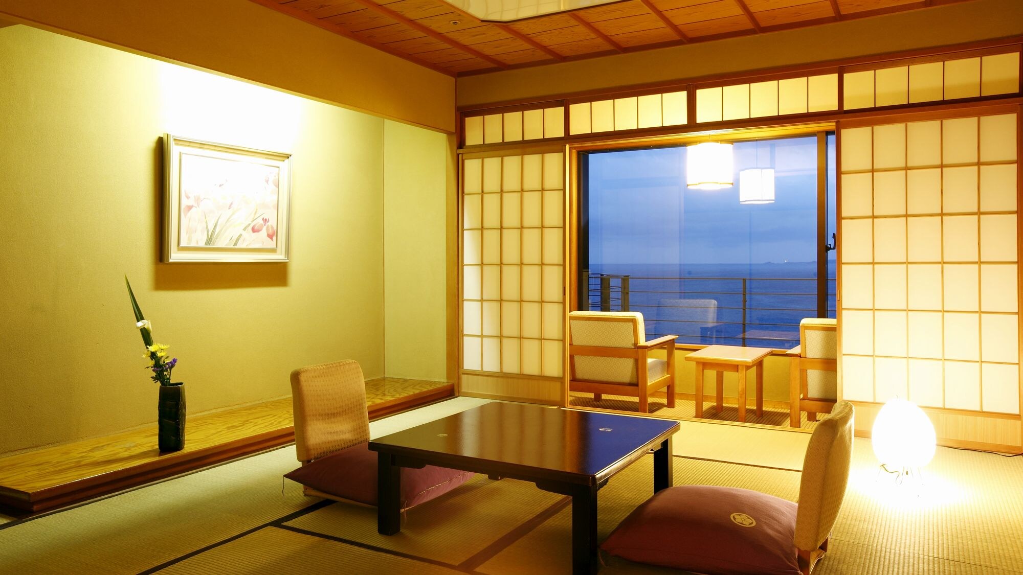 11 tatami Japanese-style room with a panoramic view of the sea