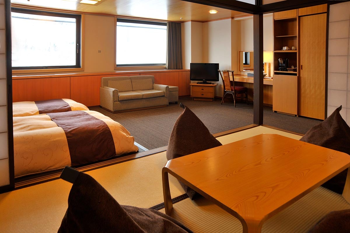 Deluxe Japanese-Western style room (non-smoking)