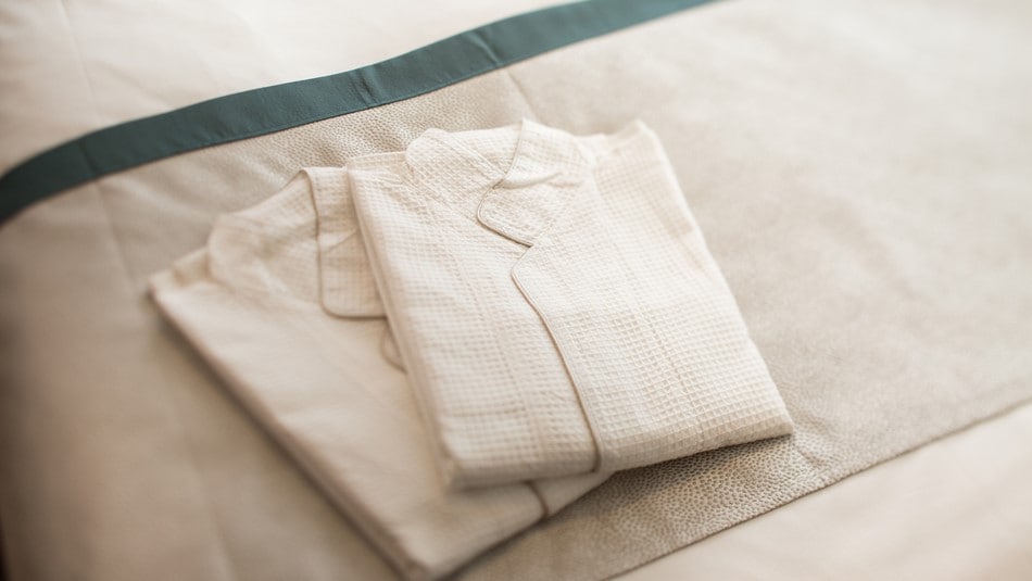 Comfortable nightwear with waffle fabric