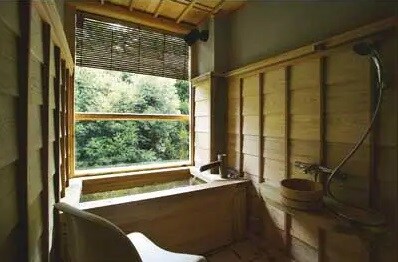 Japanese-style bed with open-air bath