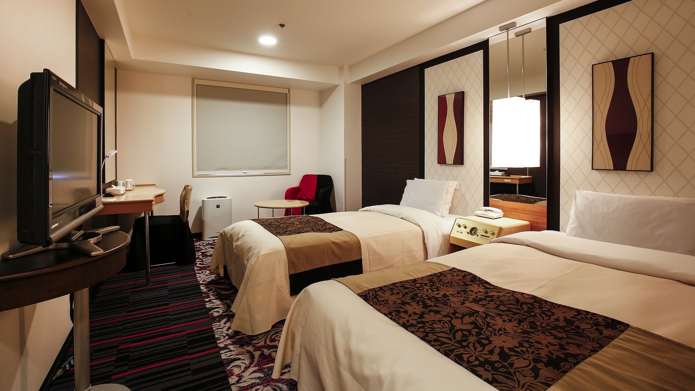 [Moderate Twin] We have a non-smoking room and a smoking room. Enjoy a comfortable night's sleep with a bed equipped with a "Pocket Coil Mat"